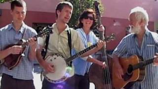 Keep My Skillet Good and Greasy - Abbott Family (mall bluegrass) chords