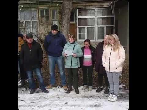 Бомжи заселяют разваливающийся дом в Кисловодске