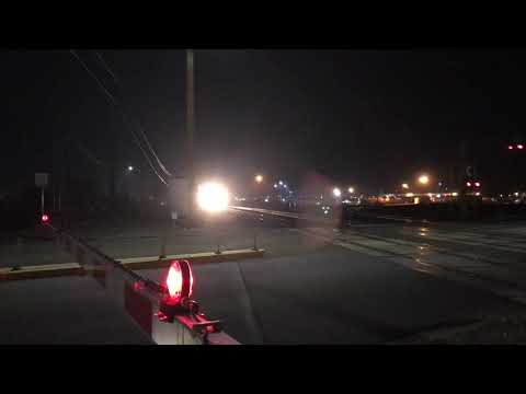camera iphone 8 plus apk CSX ES40DC Leads Westbound Tank Train at Pasco WA 2018