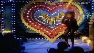 Tina Turner - What's Love Got To Do With It ( Clásicos De Oro En Vivo )