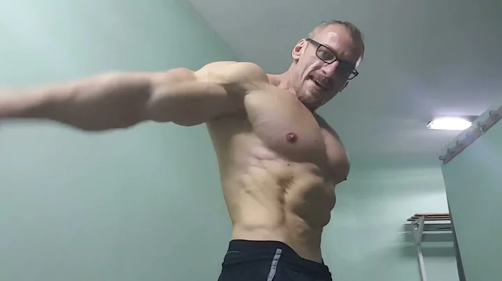 Flex muscles