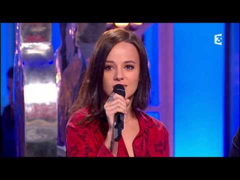 Alizée - Ella Elle L'a x Résiste | Live Chabada 2013 Interview