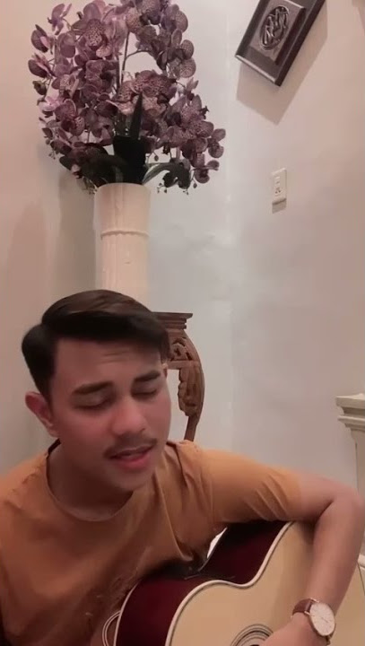 Viral Cowok Ganteng Sholawat sambil Main Gitar ❗️Story Sholawat Cover M Syahreza Fahlevi #SHORTS