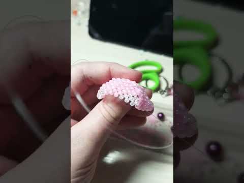 Плету очередное амигуруми из бисера 😅 Угадайте какое?#бисер