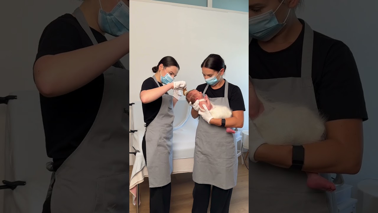 Behind the magic of newborn photos 📸