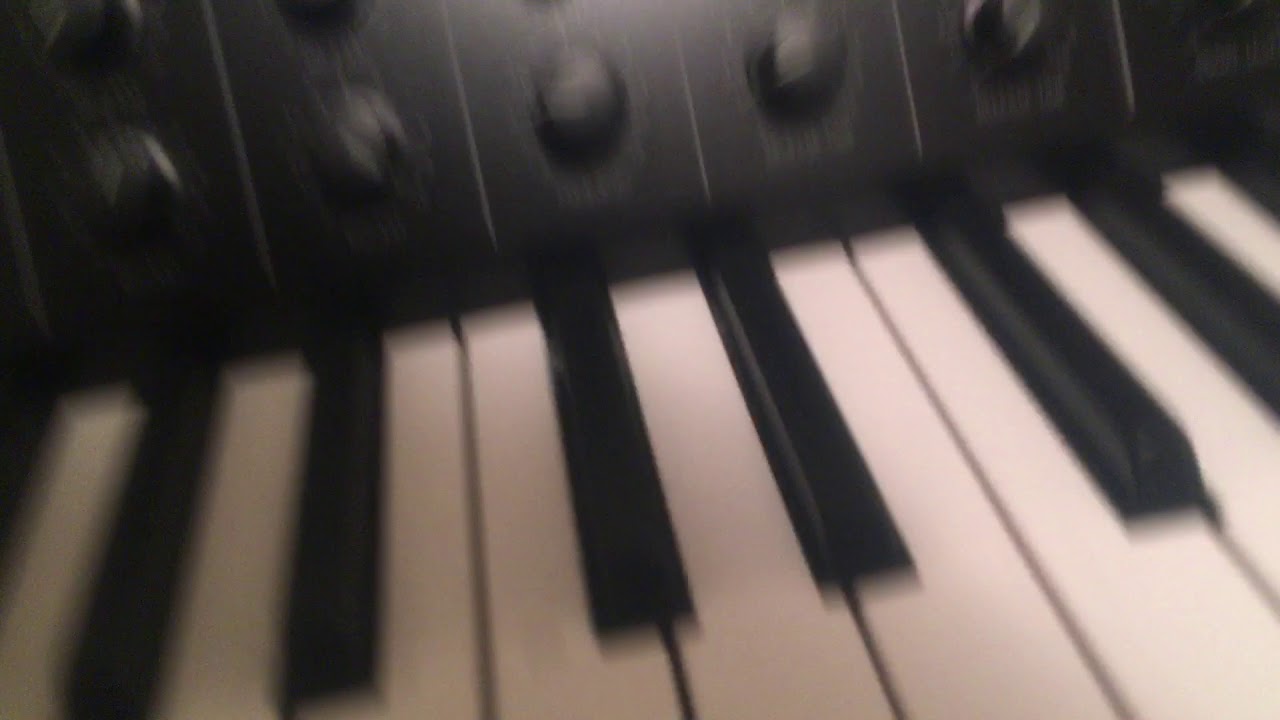 Macky Gee Bass Tutorial - Korg MS-20