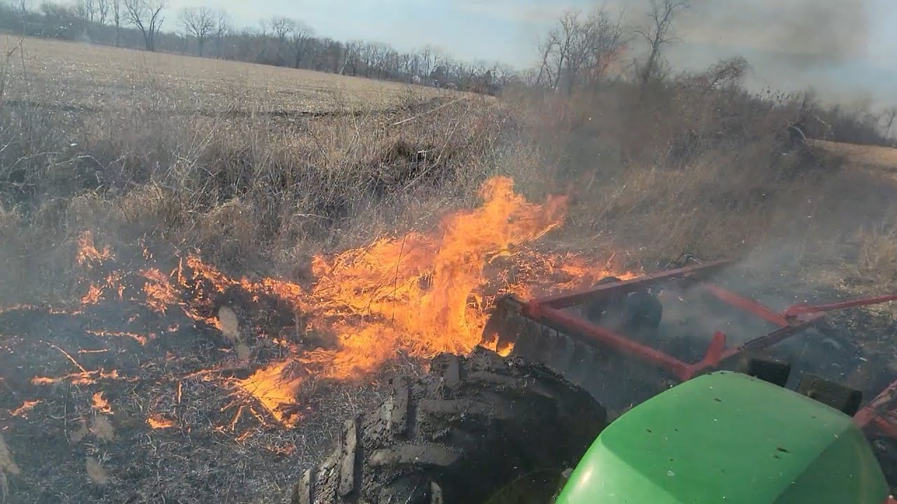 John Deere Fighting Field Fires Helping The Fire Department Video