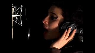 Amy Winehouse - Love is a Losing Game