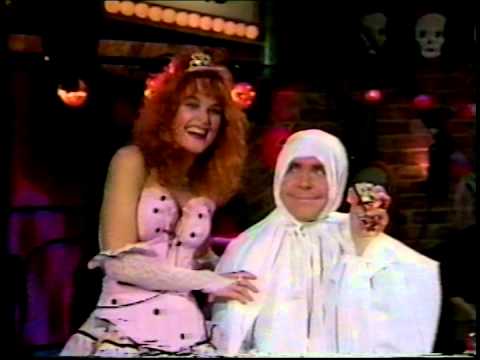 Penn and Teller on MTV Halloween 1987 - YouTube