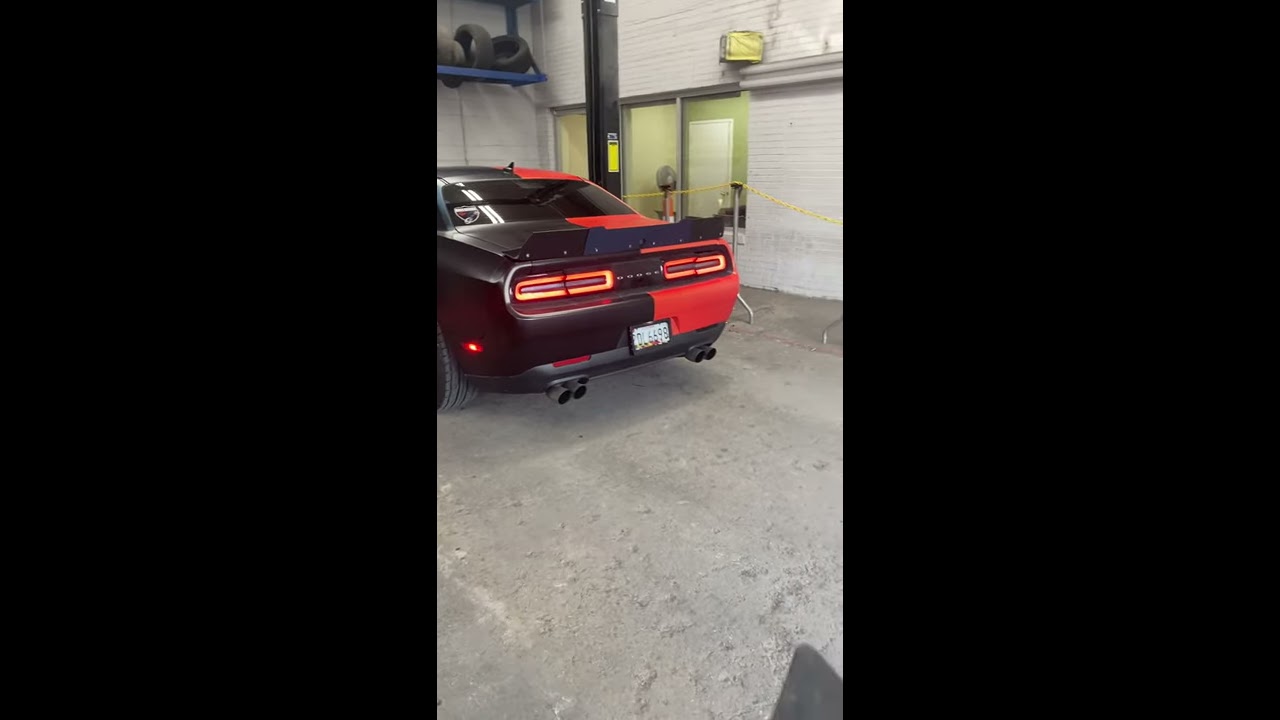 5 7 Dodge Challenger R T Straight Pipes With NO CATS Shorts Youtuber Srt Hellcat Exhaust