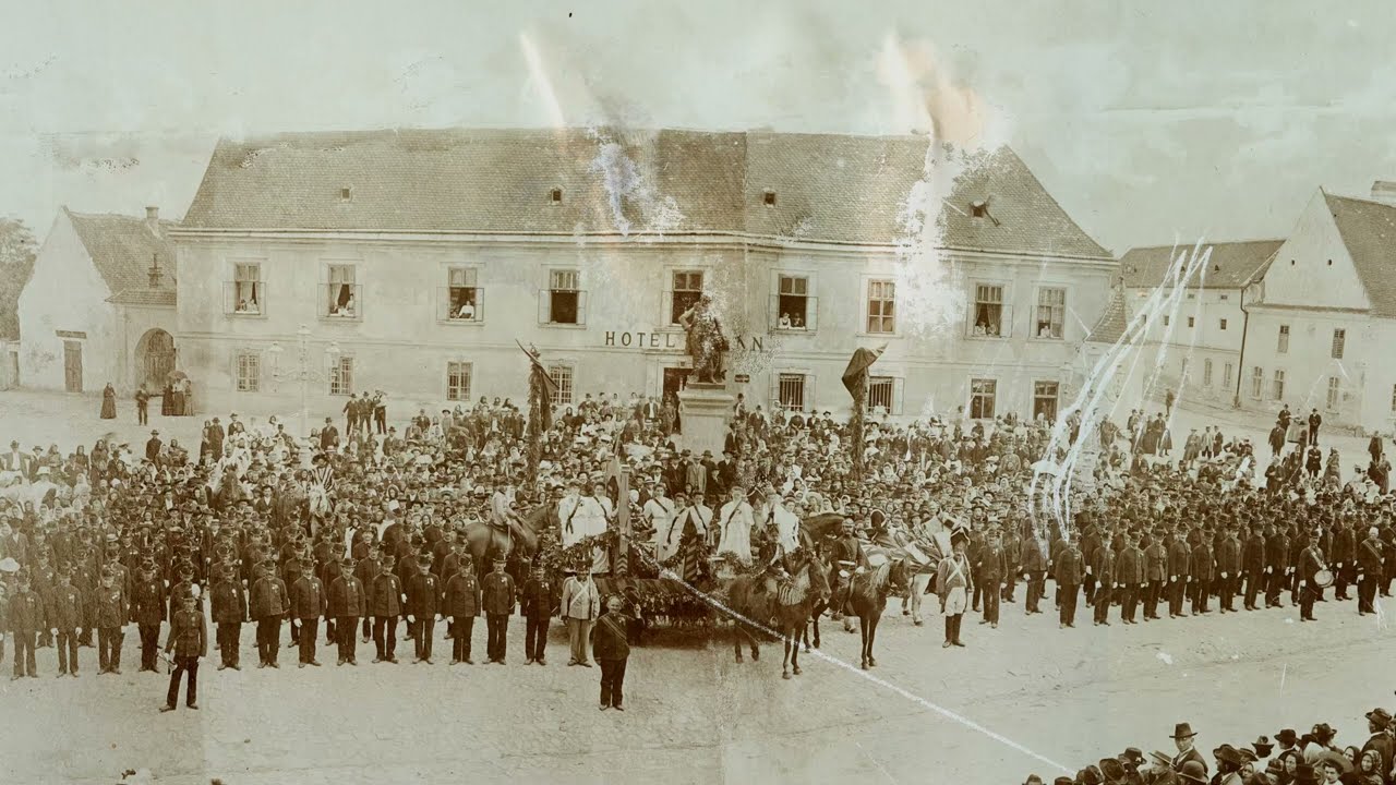 Obrazová kronika Pohořelic - náměstí Svobody, kostel a radnice (1896-1988)