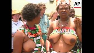 SOUTH AFRICA: BRITISH TROOPS & ZULU WARRIORS UNVEIL MEMORIALS
