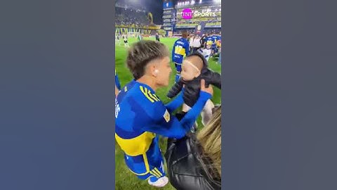 HERMOSA IMAGEN 🔵🟡 el Changuito Zeballos volvió a ser titular en #Boca y junto a su hija Bianca