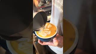 #latte#latteart #coffee #espresso #coffeelover#design #bluecatespresso #canada #toronto
