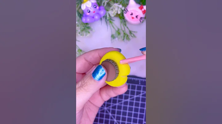 Sunflower with clay #polymerclay #clay #sunflower  #cuteclayart