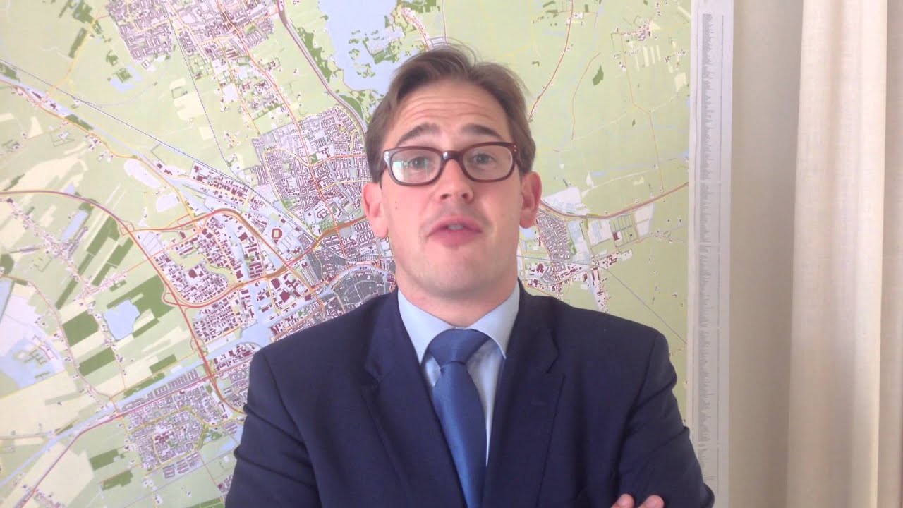 Helpathon Hack of a City Groningen Presentatie Wethouder Paul de Rook ...