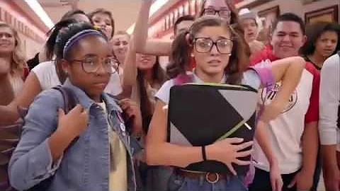 رقص اجنبى على اغنيه شعبى جمممميل جدا رقص اجنبى على اغنيه شعبى جمممميل جدا