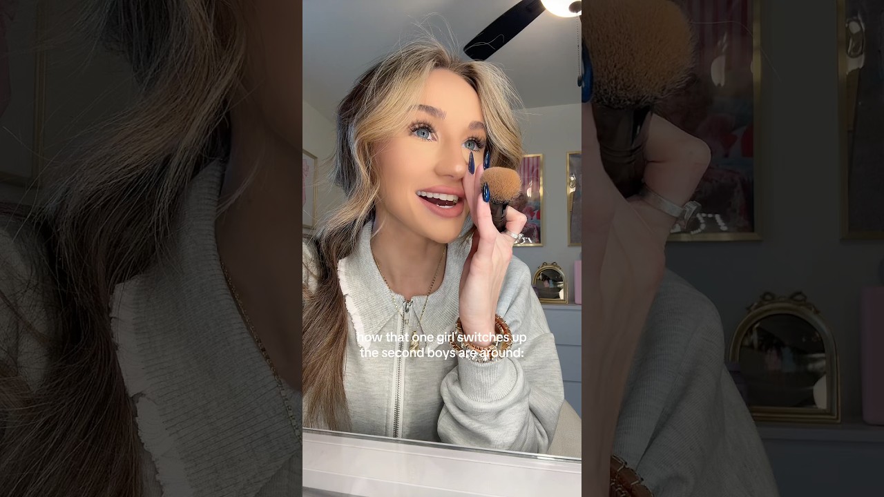 zackkk come pop my back👉🏼🥺👈🏼 