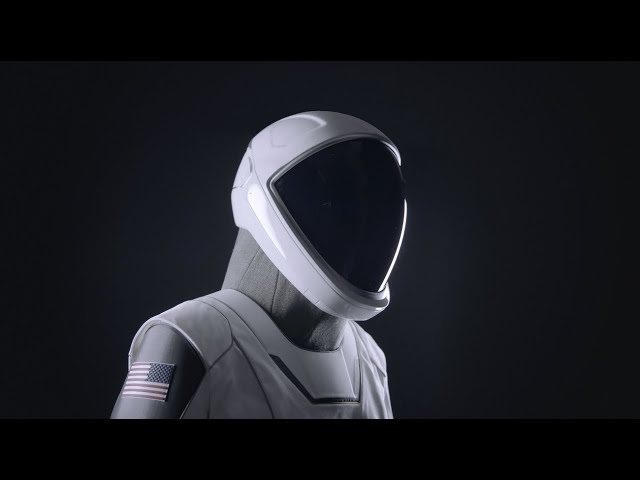 Cool Futuristic Astronaut Space Suit Design — GeekTyrant