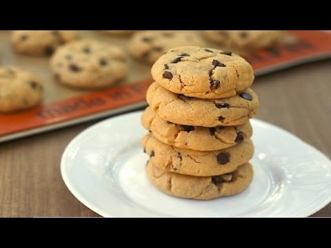 Biscotti Cookies con gocce di cioccolato,ricetta facilissima