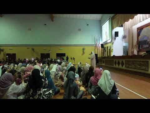 NAJWA LATIF : KOLEJ MATRIKULASI MELAKA