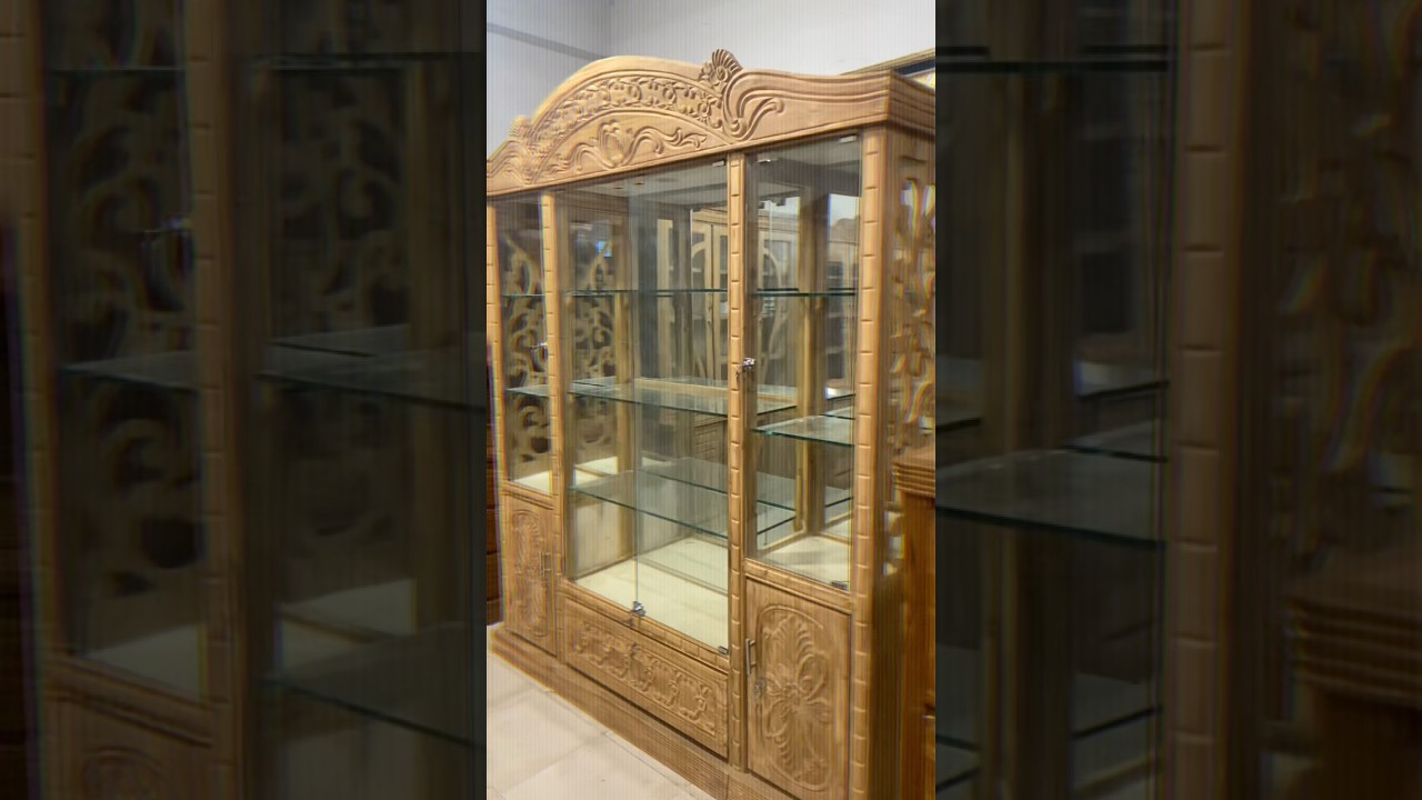 Teak Wood Showcase 6/7 Feet