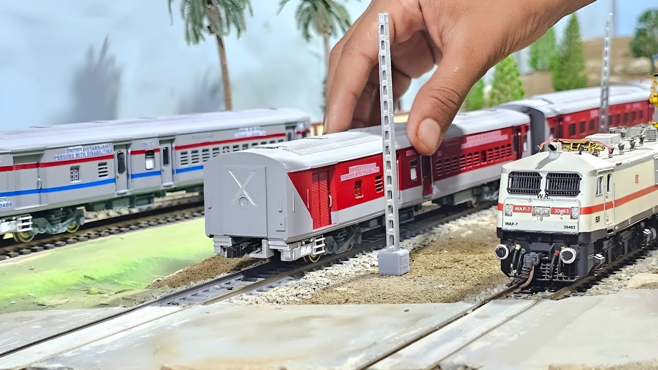 HEAD ON COLLISION OF TRAIN IN INDIA Wap5 & Wdg4 collission train accident | Indian railway model