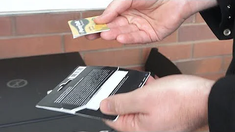 Roseville man loses hundreds of dollars in Visa gift card scheme