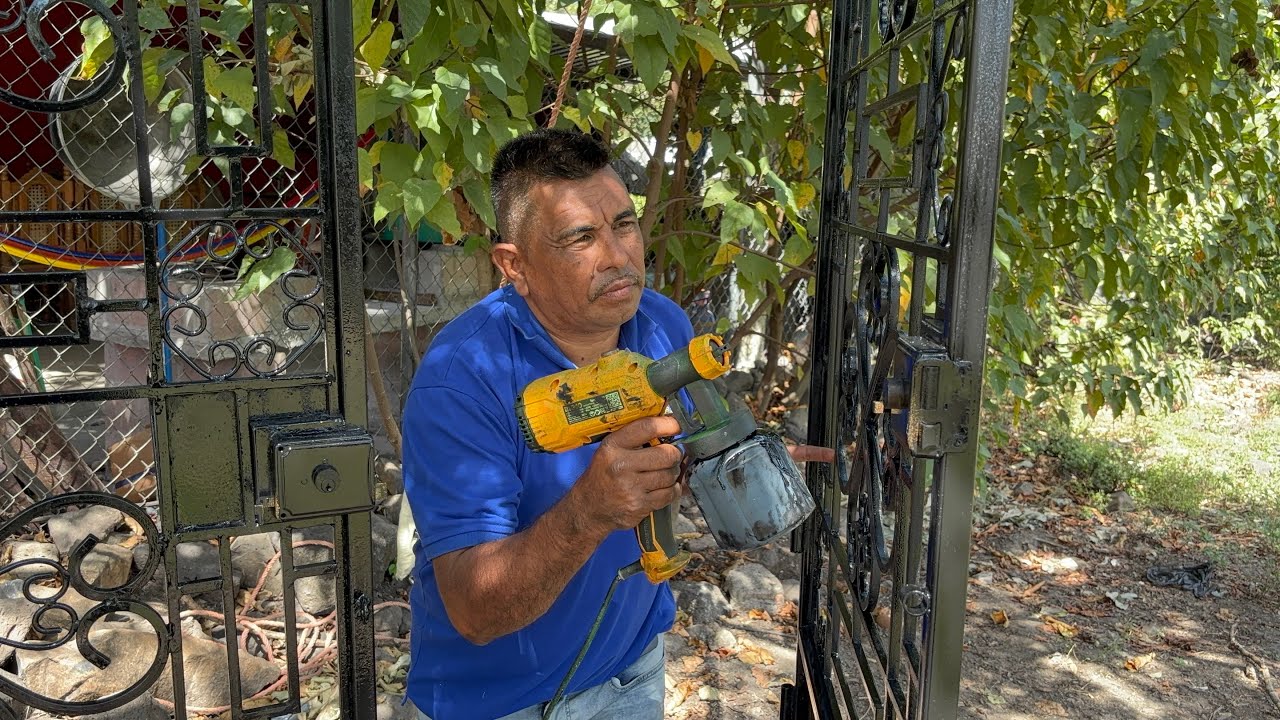 Así es la vida del Coquero Salvadoreño no todo es vender cocos 🥥🥹 