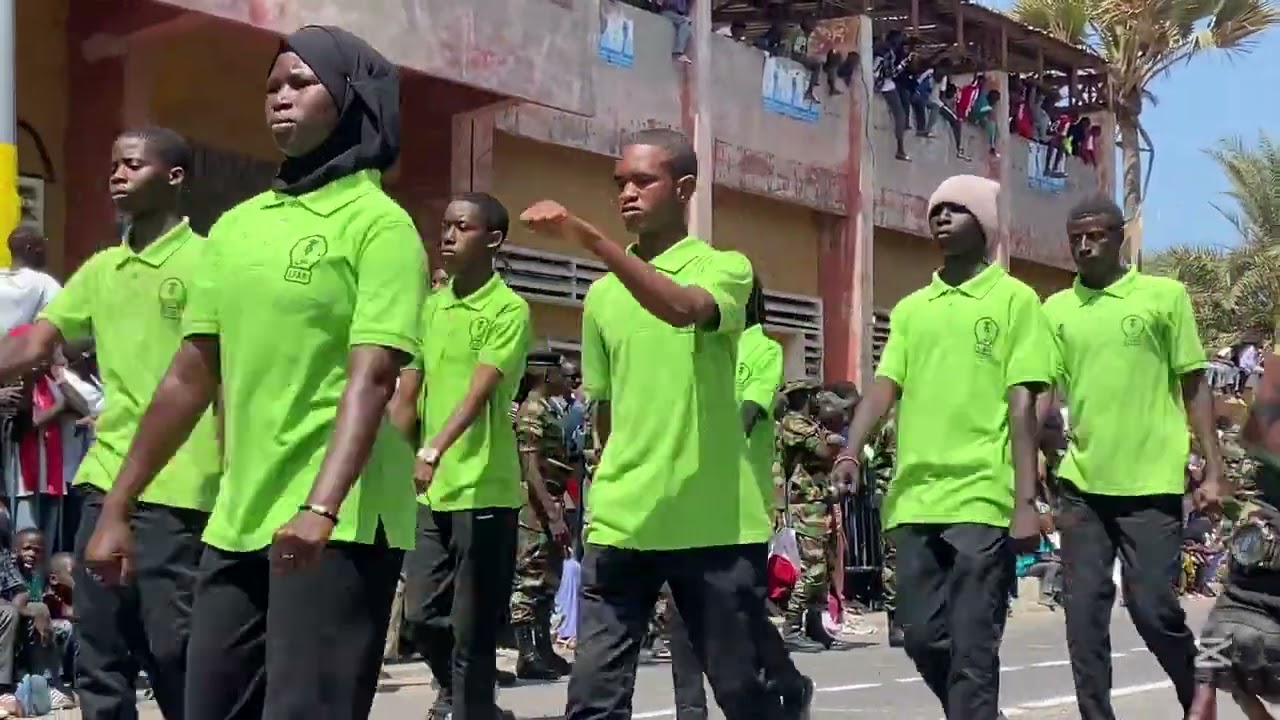 Défilé indépendance le Sénégal à Saint-Louis#senegal #food #fowllo #senegal #rap