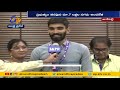 Shuttler Kidambi Srikanth meets CM Jagan; gets felicitated