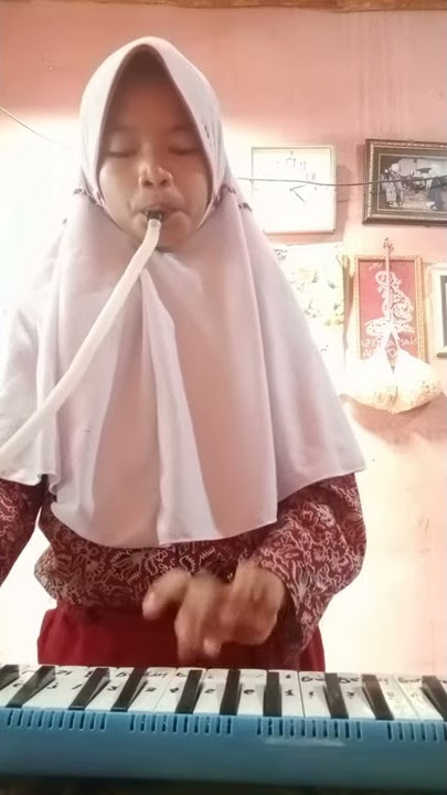 Lagu mariam tomong berasal dari sumatra utara KLS 6 A dipersembahkan oleh Dinda Aprilia
