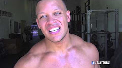 Free Weights vs. Machines for Muscle Gains