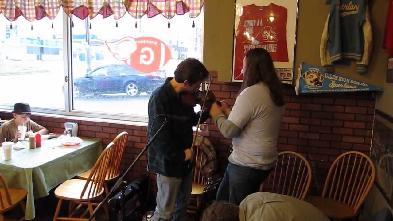 Black Twig Pickers on WNRV Jamboree: Smoker Wedding March