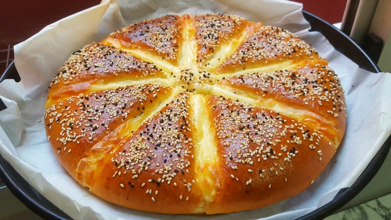 بالعجين السحري بدون بيض ولاحليب  اوخميرة الحلويات أبهريهم باروع فطيرة مالحة رطبة ومفشفشة كالقطن