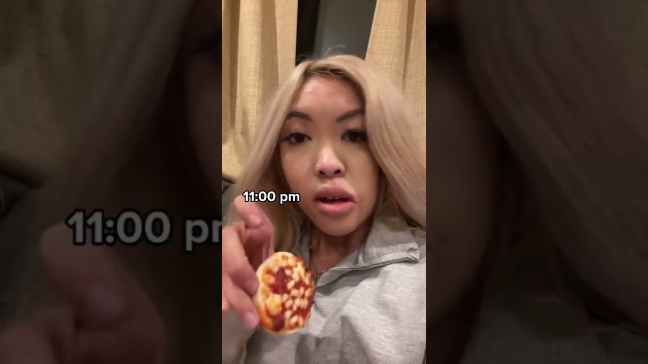 WHAT I EAT IN A DAY FROSTING BREAKFAST
