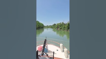 Trawlerlife We are finally in the water and cruising the erie canal #boating #greatloop #shorts