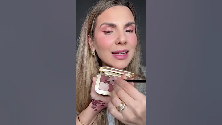 The makeup look that will look great on everyone! ...
