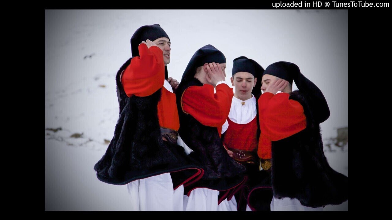 03 - Ballu 'e Tres | www.tenoresucuncordu.it