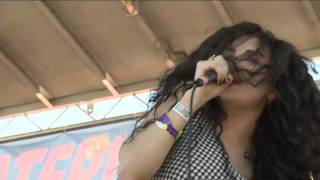 Video thumbnail of "Charli XCX - Grins (Live at Waterloo Records in Austin TX)"