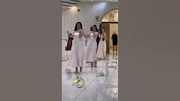 ورودی عروس داماد قشنگمون ساقدوشای عروس غوغا کردن Makeup Girl16 