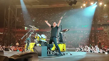 Metallica Amsterdam 2023 - Battery from Lars' back