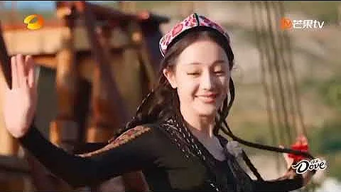 Dilraba Dilmurat | Dancing a Hometown Dance (Xinjiang) 💃 - DayDayNews