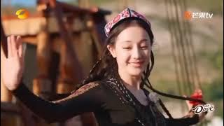 Dilraba Dilmurat | Dancing a Hometown Dance (Xinjiang) 💃