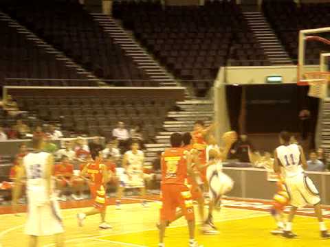 Smart Gilas vs Singapore Slingers - Japeth Reverse...