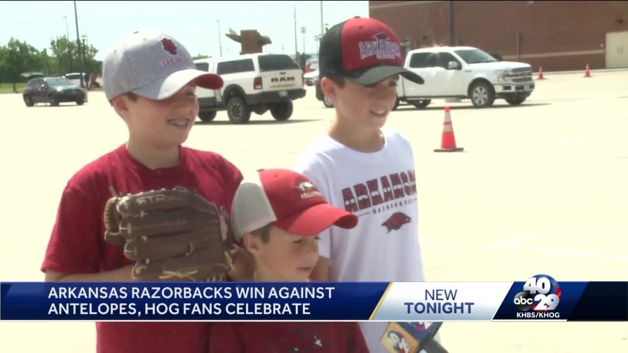 Arkansas Razorbacks baseball team wins first game of NCAA regionals