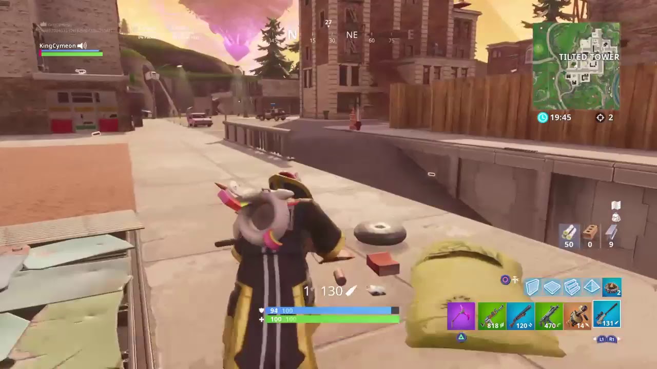 Build battle Ps4 vs XBOX