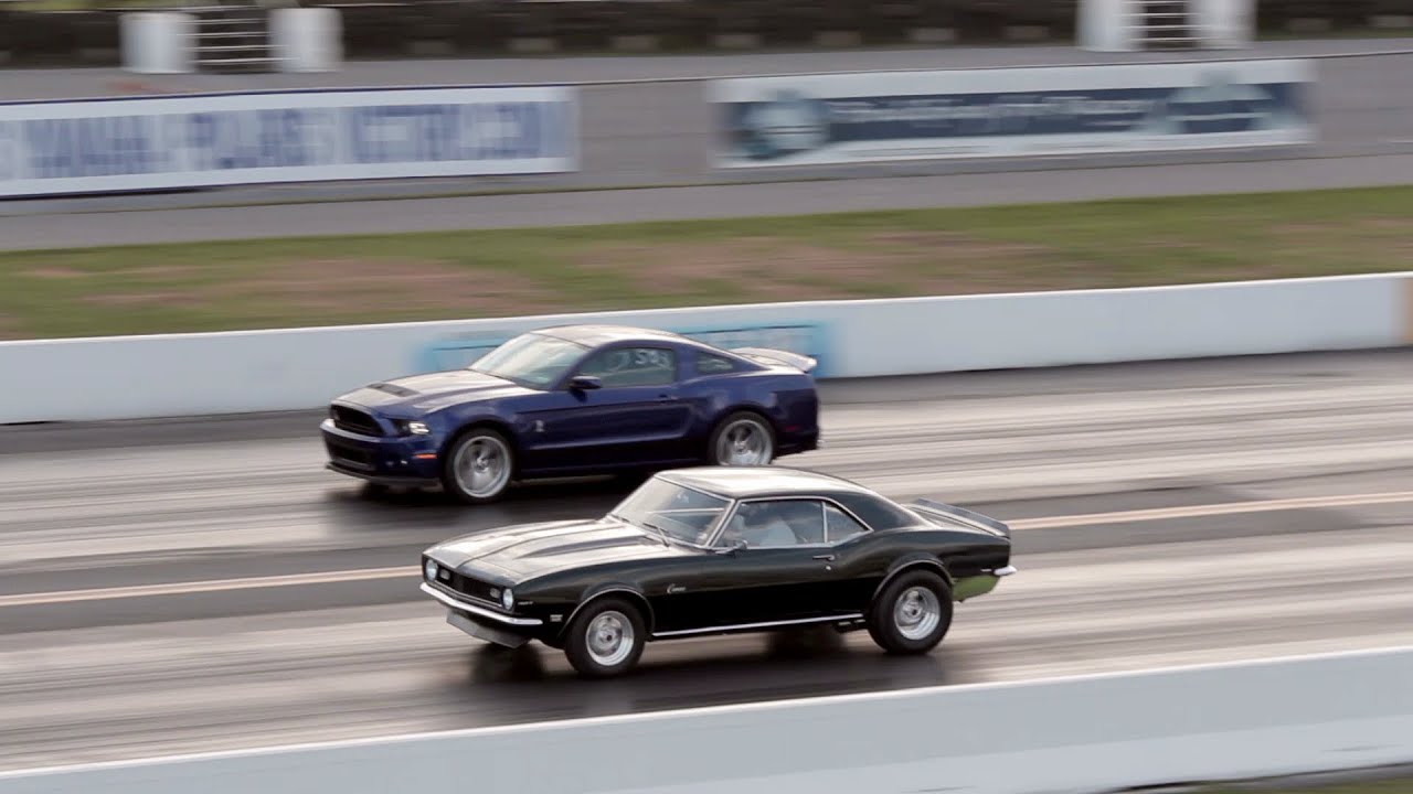 Chevy camaro vs ford mustang race #2