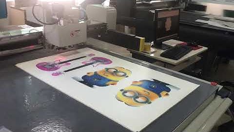 CCD Camera AOKE DCZ70 CNC flatbed folding carton cutter sample maker printed foam board cut machine