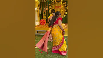 Abhi To Banno Nachegi Song Haldi Reels 